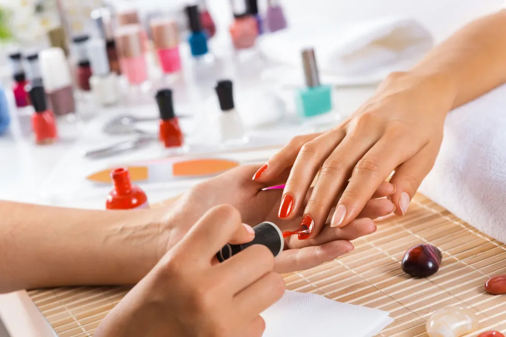 News :: How much and what kind of gel polish should you start your business  with after school?